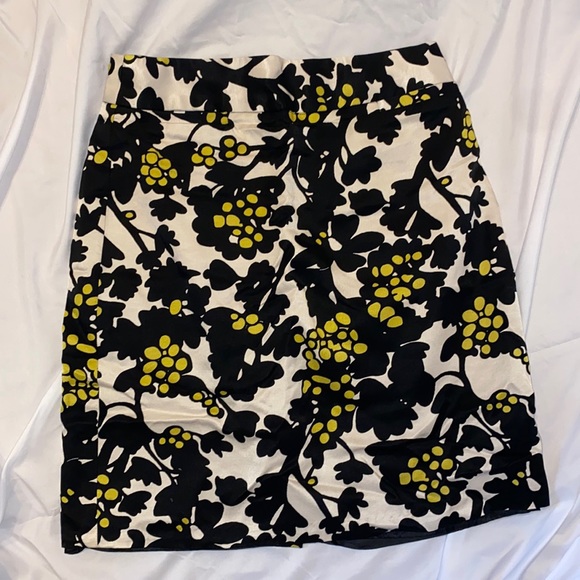 Floral Skirt, size 2 - Picture 1 of 4